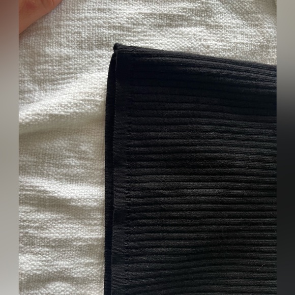 Avec Les Filles | Size M Black Sweetheart Ribbed Sweater Tank - Picture 4 of 5